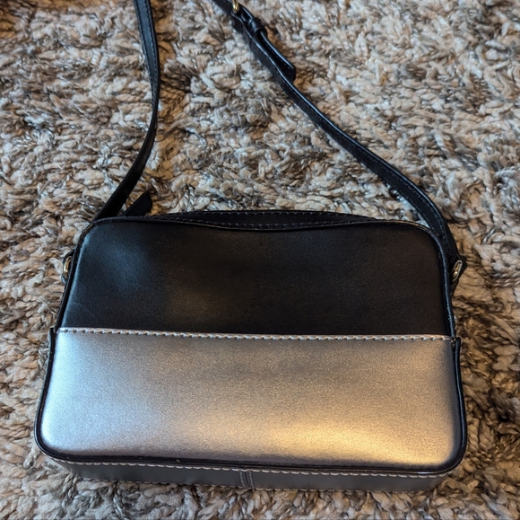 Kate Spade Ivy Street Bag - Picture 2 of 14